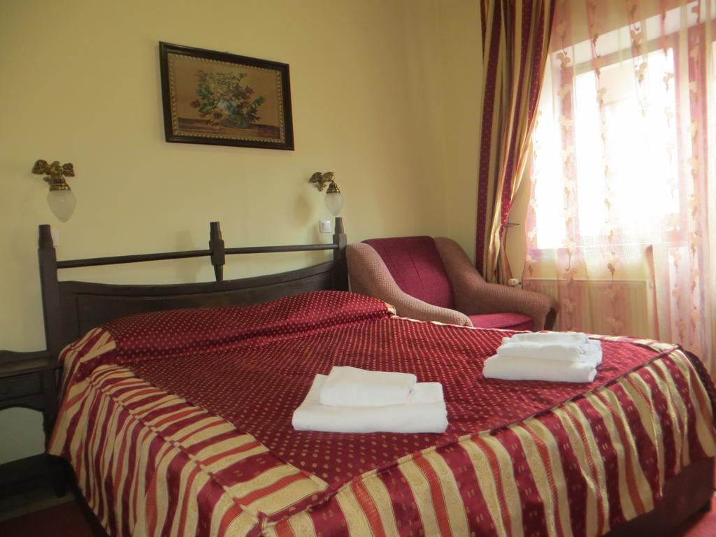 100 Metriv Vid Vytyagu Hotel Bukovel Cameră foto